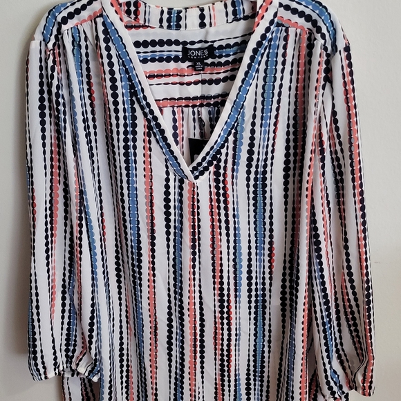 Jones New York Tops - Beautiful blouse
